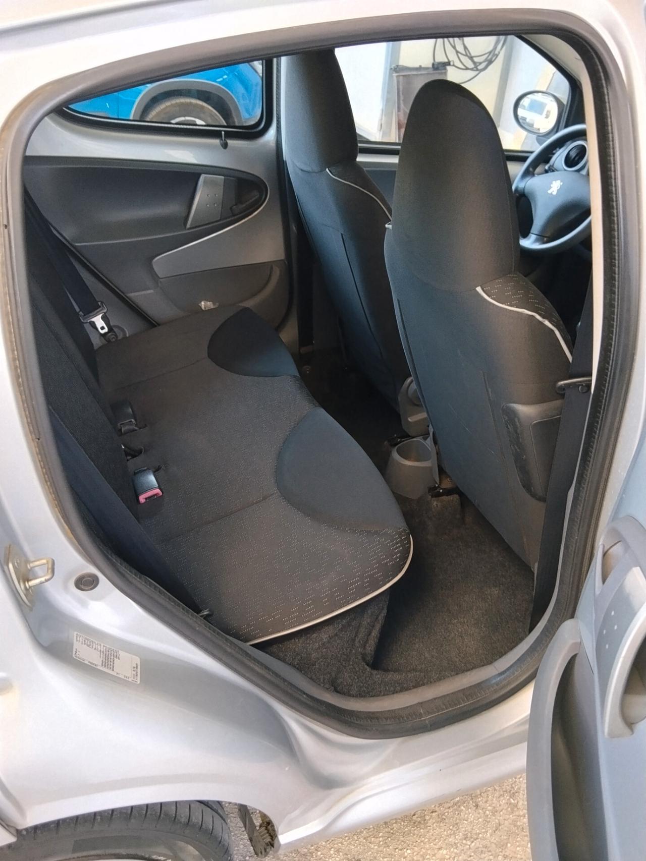 Peugeot 107 1.0 68CV 5p. Plaisir