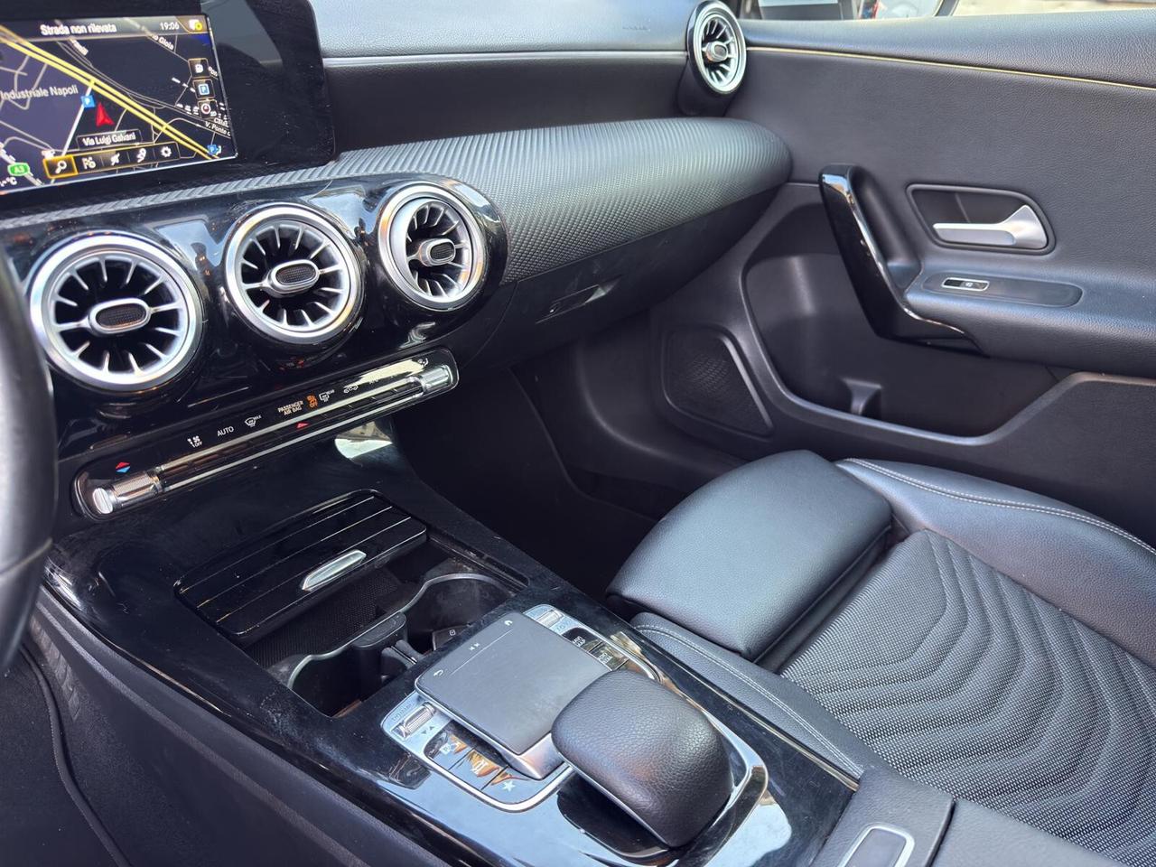 Mercedes-benz A 180 d 1.5 116cv automatica Sport 2019