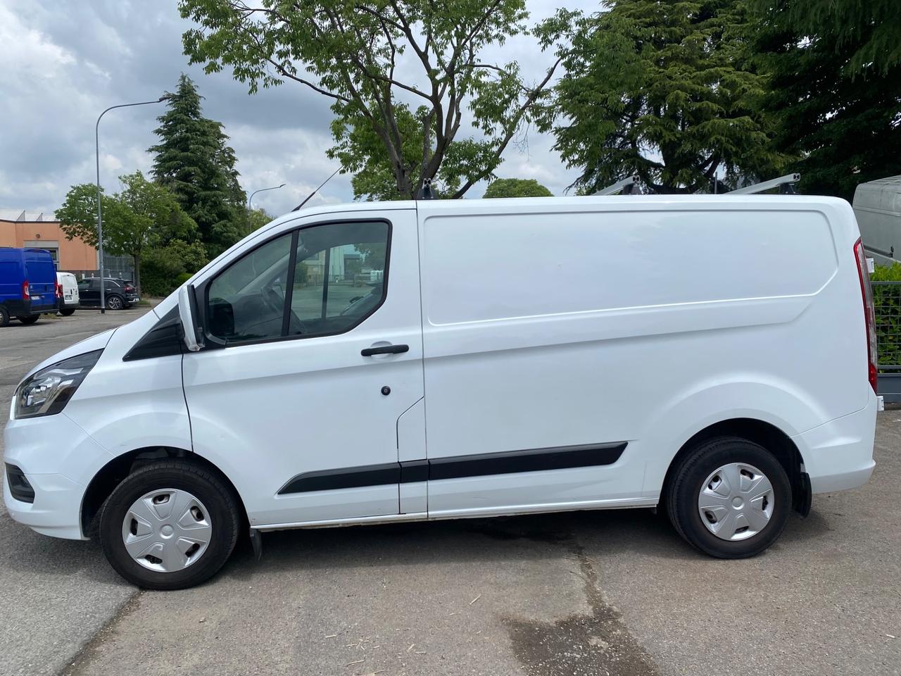 Ford Transit Custom 290 2.0 TDCi 130 PC Furgone Entry