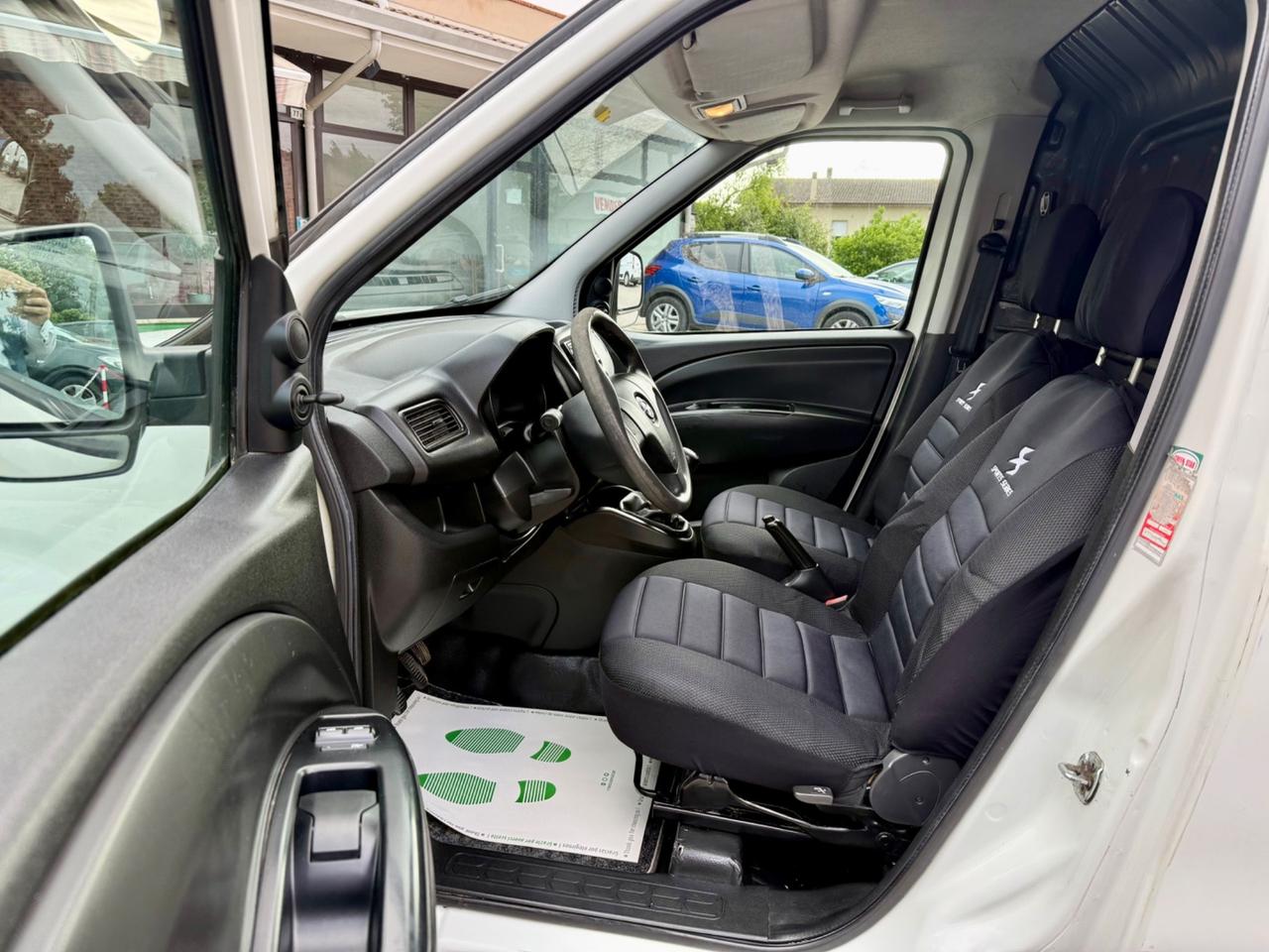 Opel Combo 1.4 Turbo EcoM Van Ok NEOPATENTATI