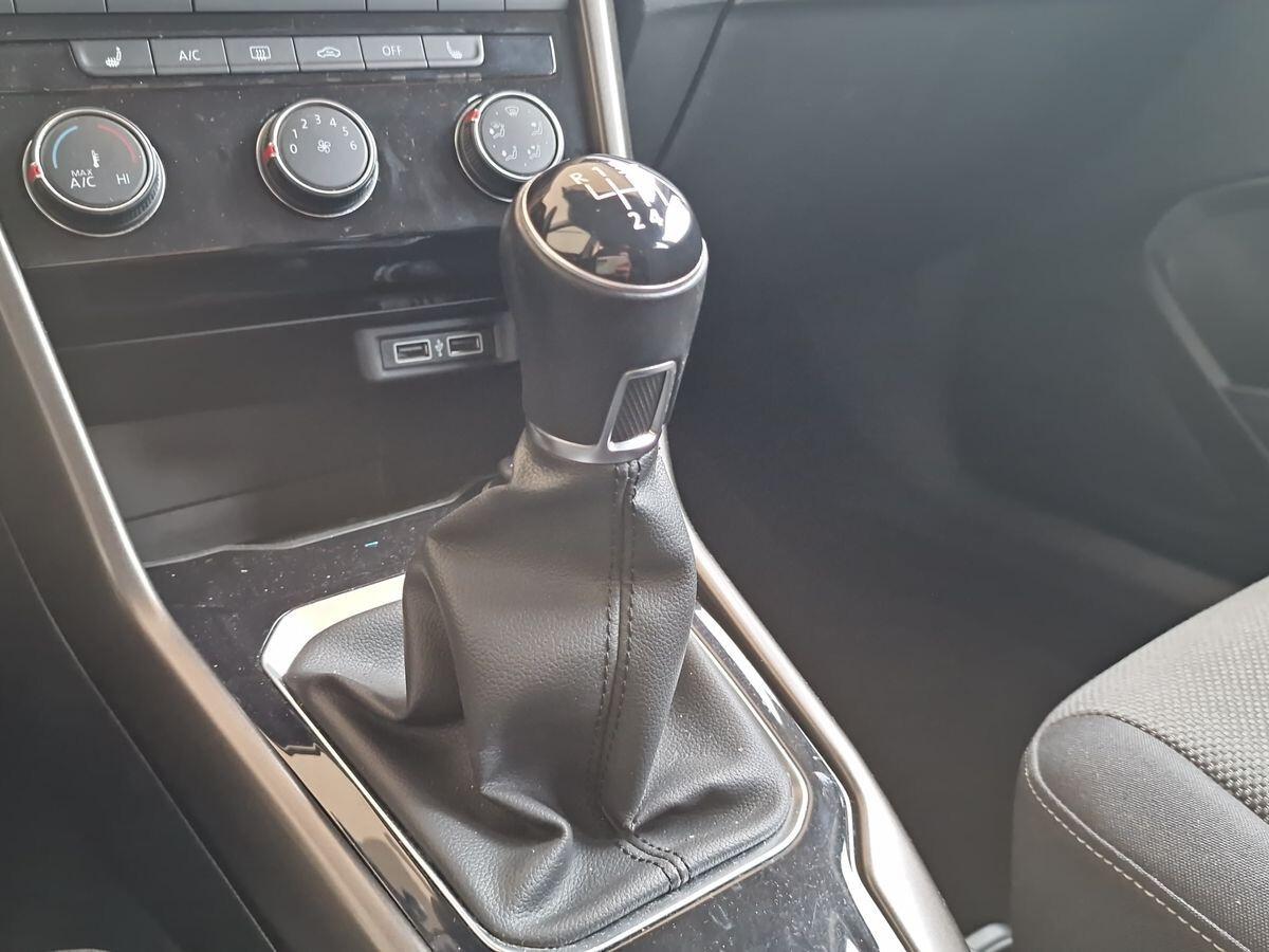 VOLKSWAGEN T - ROC 1.0 T STYLE