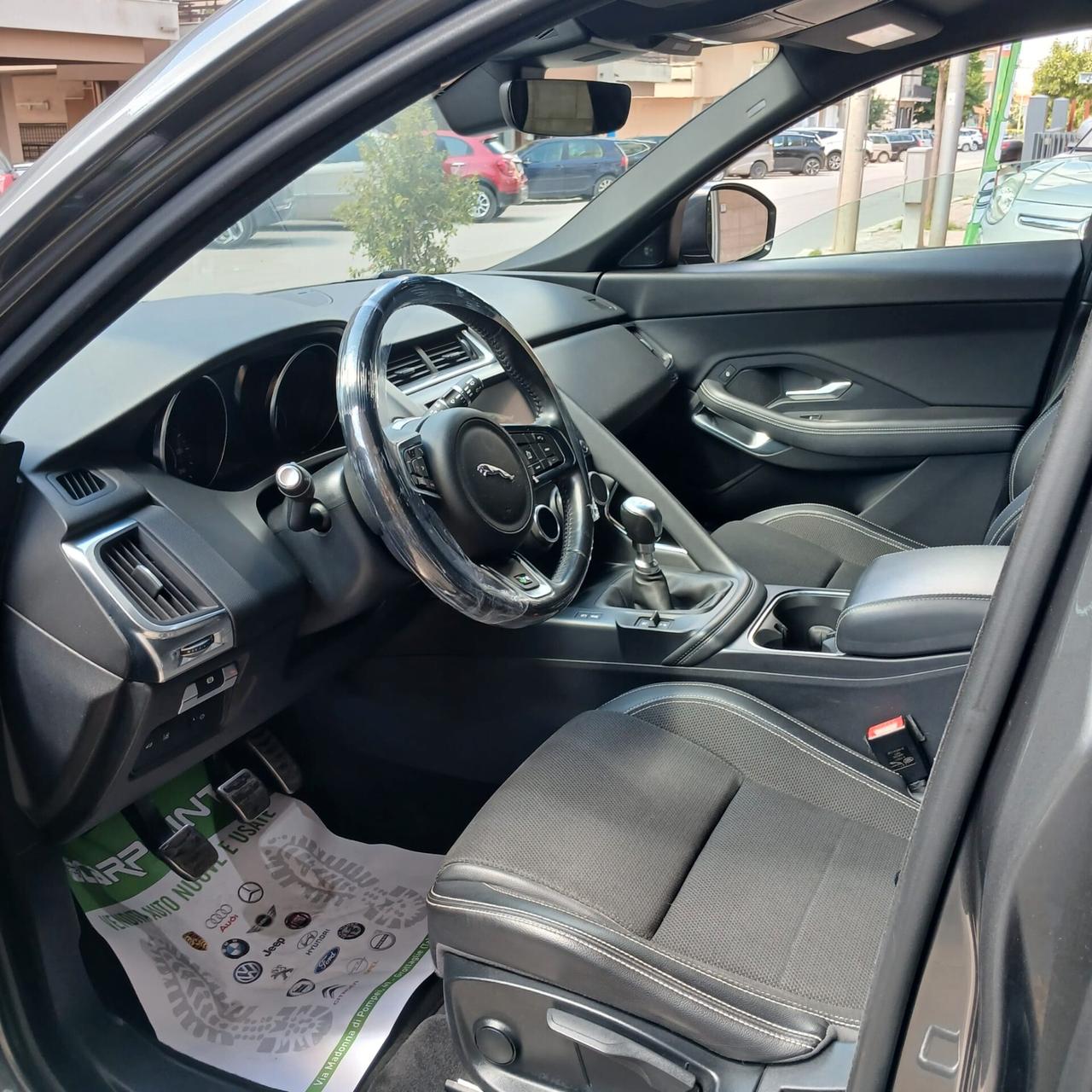 Jaguar E-Pace 2.0D 150 CV R-Dynamic