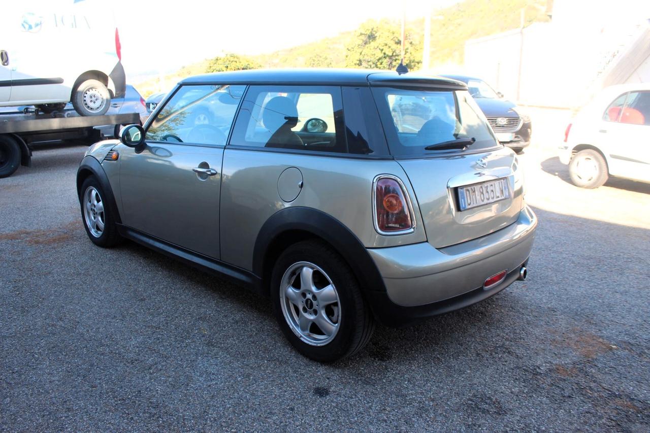 Mini 1.6 16V Cooper D