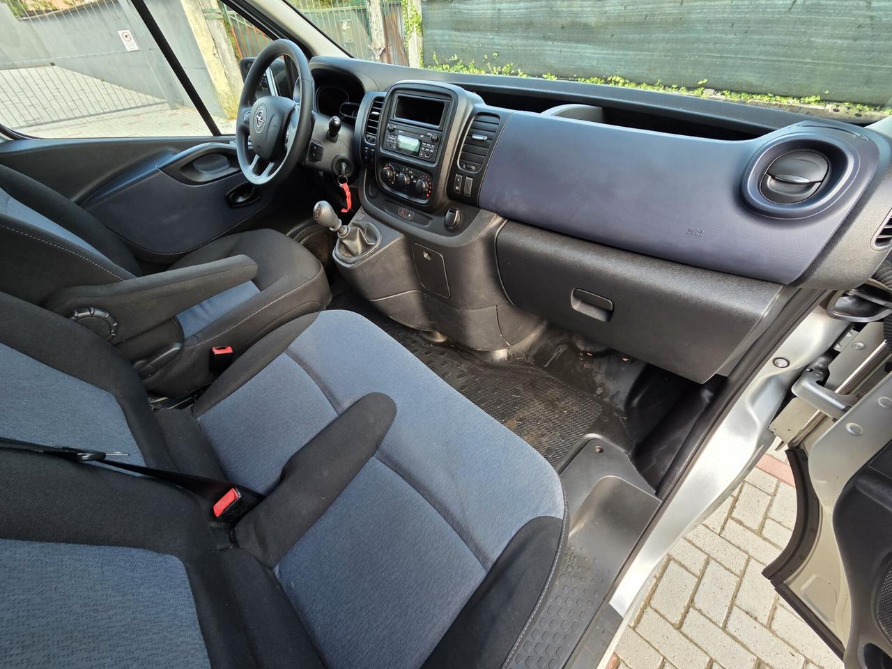 Opel Vivaro 27 1.6 BiTurbo S&S EcoFLEX PC-TN Combi