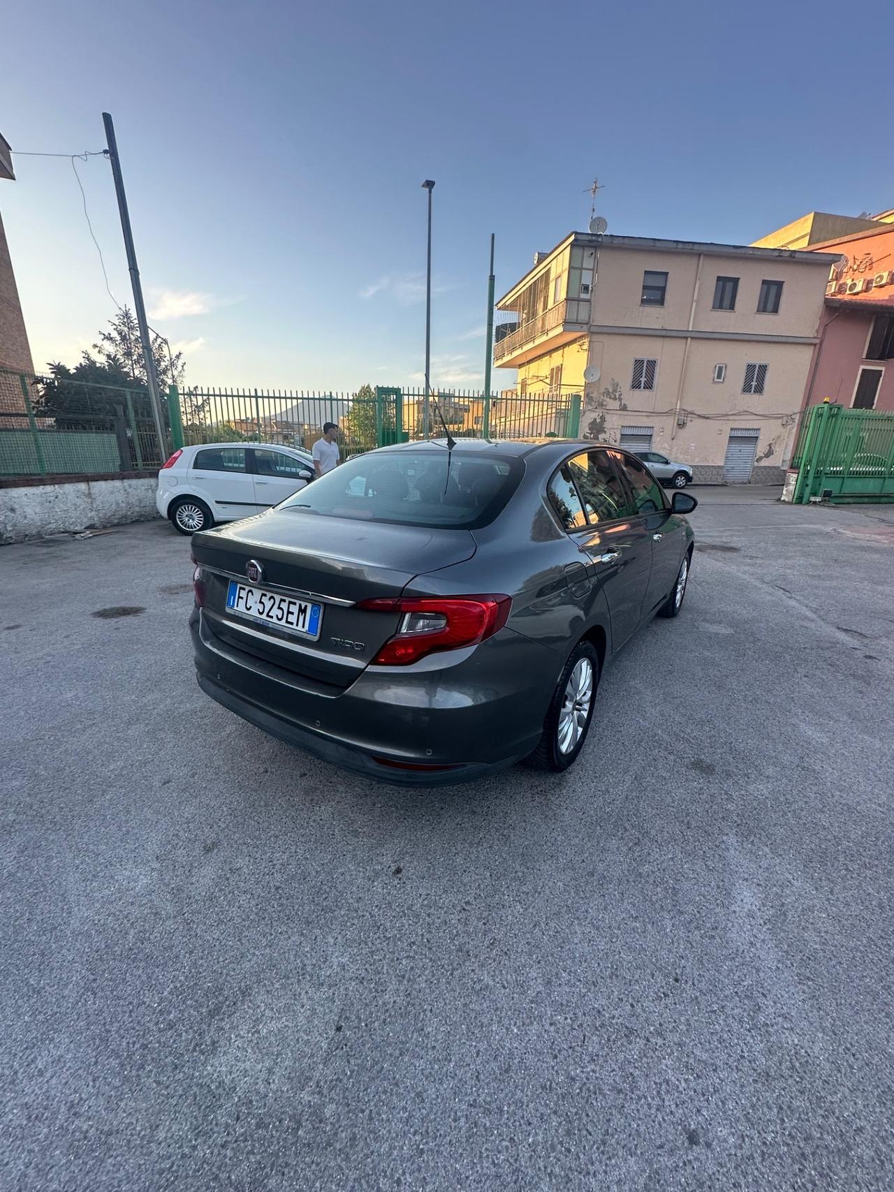 Fiat Tipo 1.3 Mjt S&S 5 porte Sedan