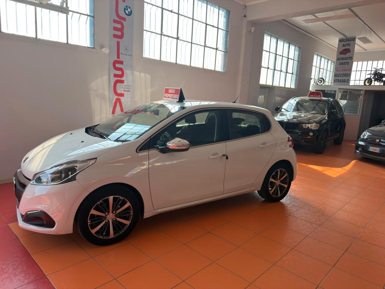 Peugeot 208 BlueHDi 100 5 porte Allure