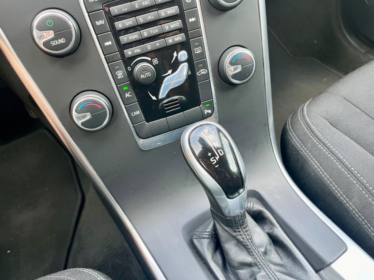 Volvo XC60 2.0d 2014 147.000km autocarro N1 perfetta