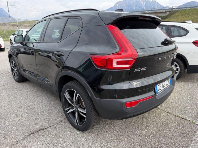 VOLVO XC40 T4 Recharge Plug-in Hybrid R-design