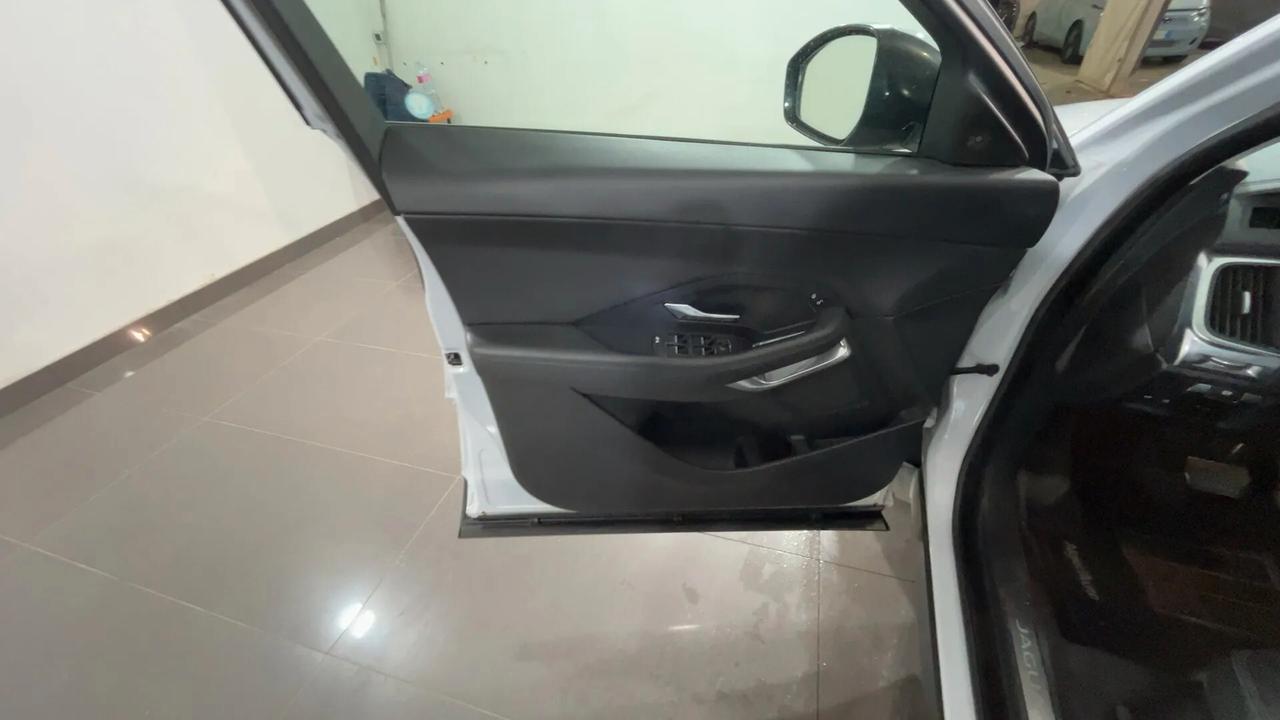 Jaguar E-Pace 2.0D 150 CV R-Dynamic S