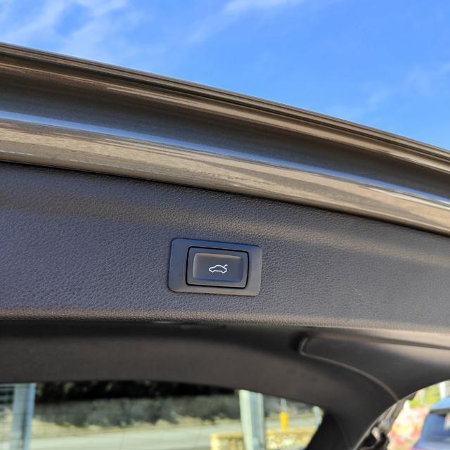 AUDI Q3 35 TDI quattro S tronic Business Advanced