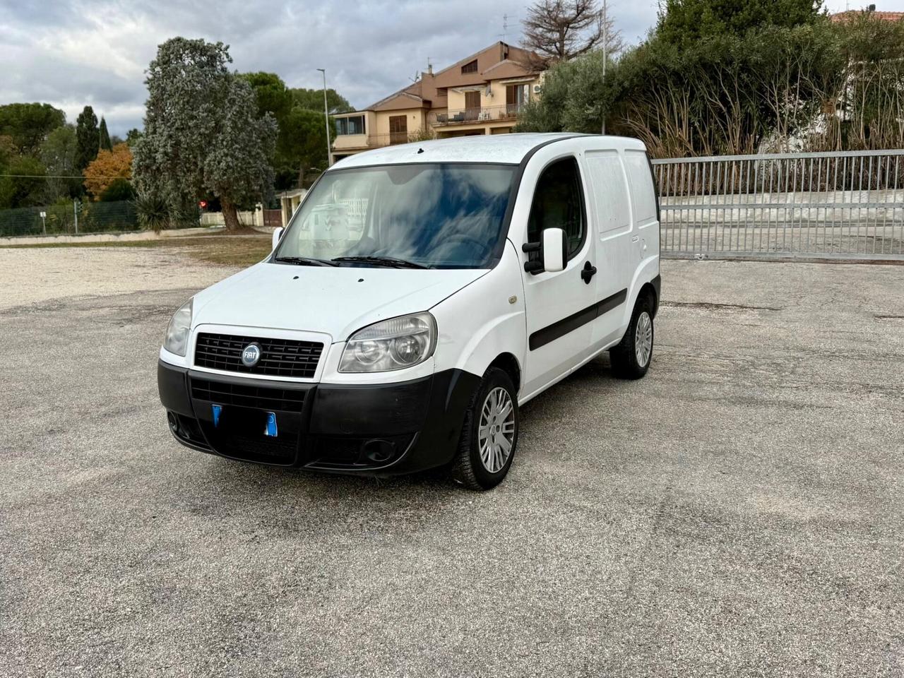Furgone Fiat Doblò cargo 1.3 MJT neopatentati