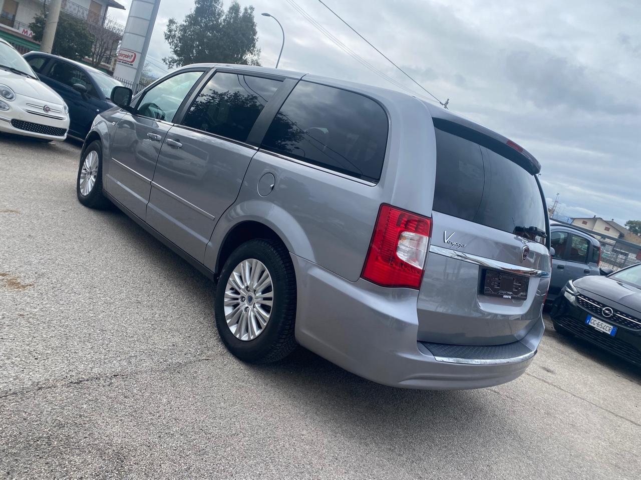 Lancia Voyager 2.8 Turbodiesel Silver 177 CV Auto