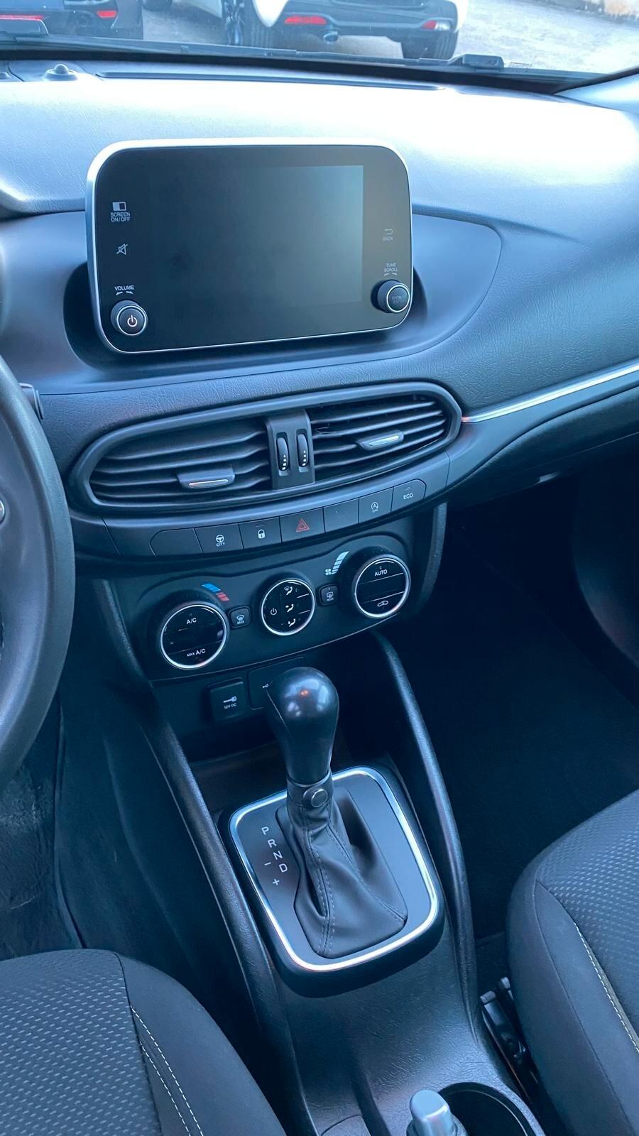 Fiat Tipo VAN 1.6 mjt 5 porte Lounge- CAMBIO AUTOMATICO