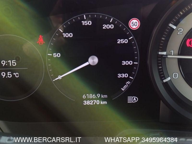 Porsche 911 Carrera 4 GTS