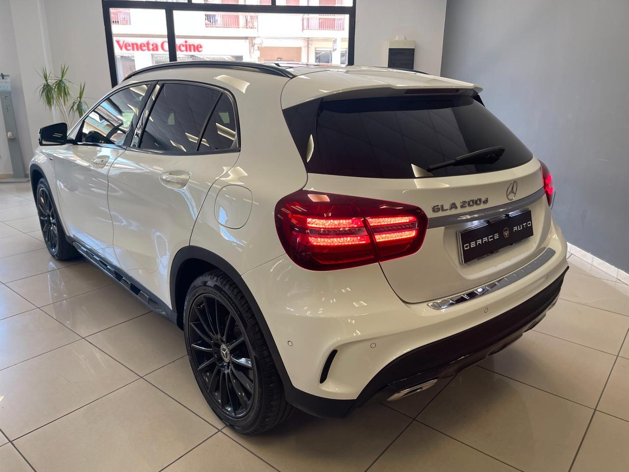 Mercedes-benz GLA 200d AMG EDITION 136cv