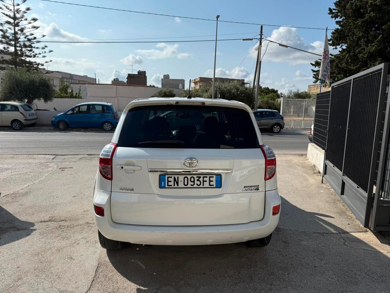 Toyota RAV 4 RAV4 Crossover 2.2 D-4D 150 CV Lounge