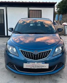 Lancia Ypsilon 1.0 FireFly 5 porte S&S Hybrid Ecochic Silver