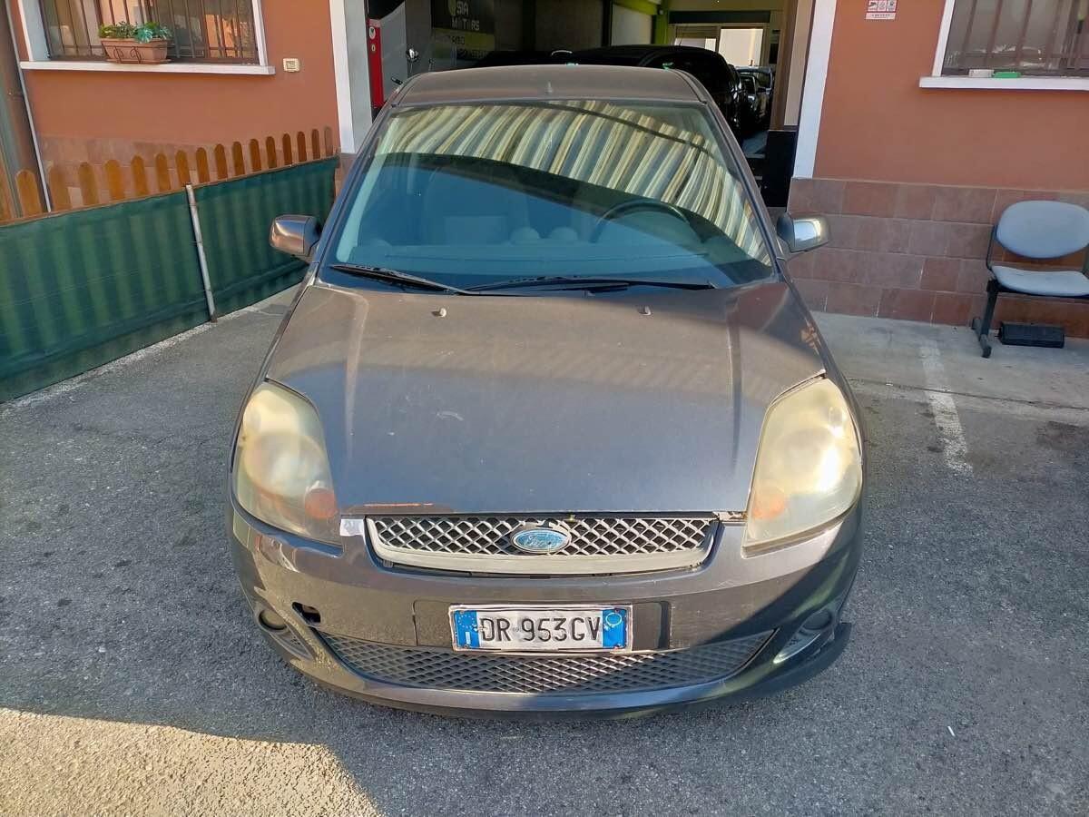 Ford Fiesta 1.2 GHIA
