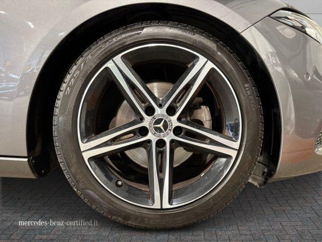 MERCEDES-BENZ A 180 Sport