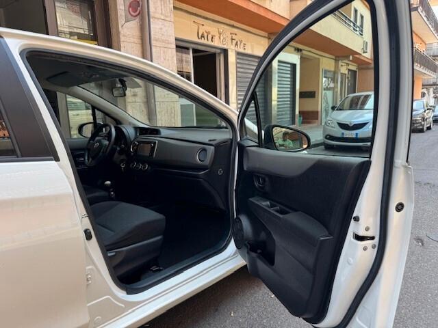 Toyota Yaris 1.4 D-4D 5 porte Lounge