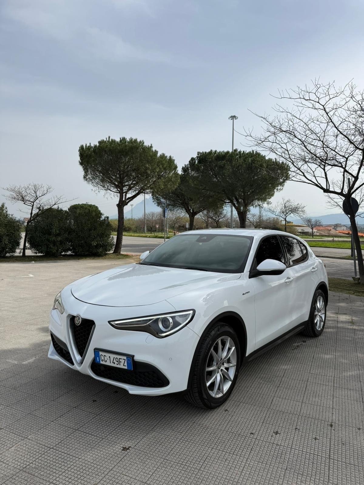 Alfa Romeo Stelvio 2.2