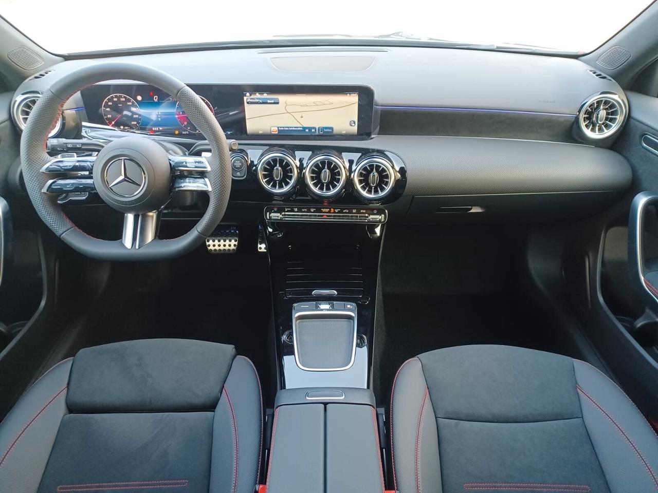 Mercedes-benz A 200 d Automatic AMG Line Premium