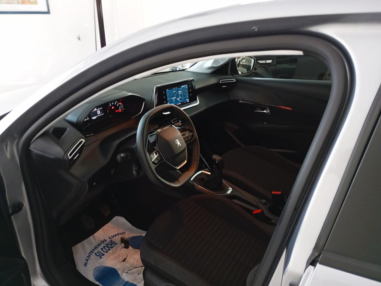 Peugeot 208 PureTech 75 Stop&Start 5 porte Active Pack (Disponibilità di altri colori)