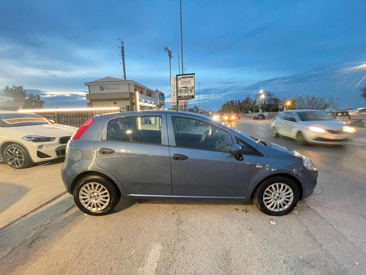 Fiat Punto 1.3 MJT II S&S 95 CV 5 porte Street