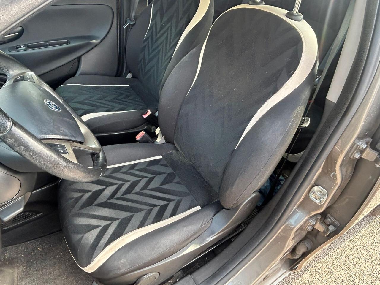 Lancia Ypsilon 1.3 mjt - ANCHE PER NEOPATENTATI