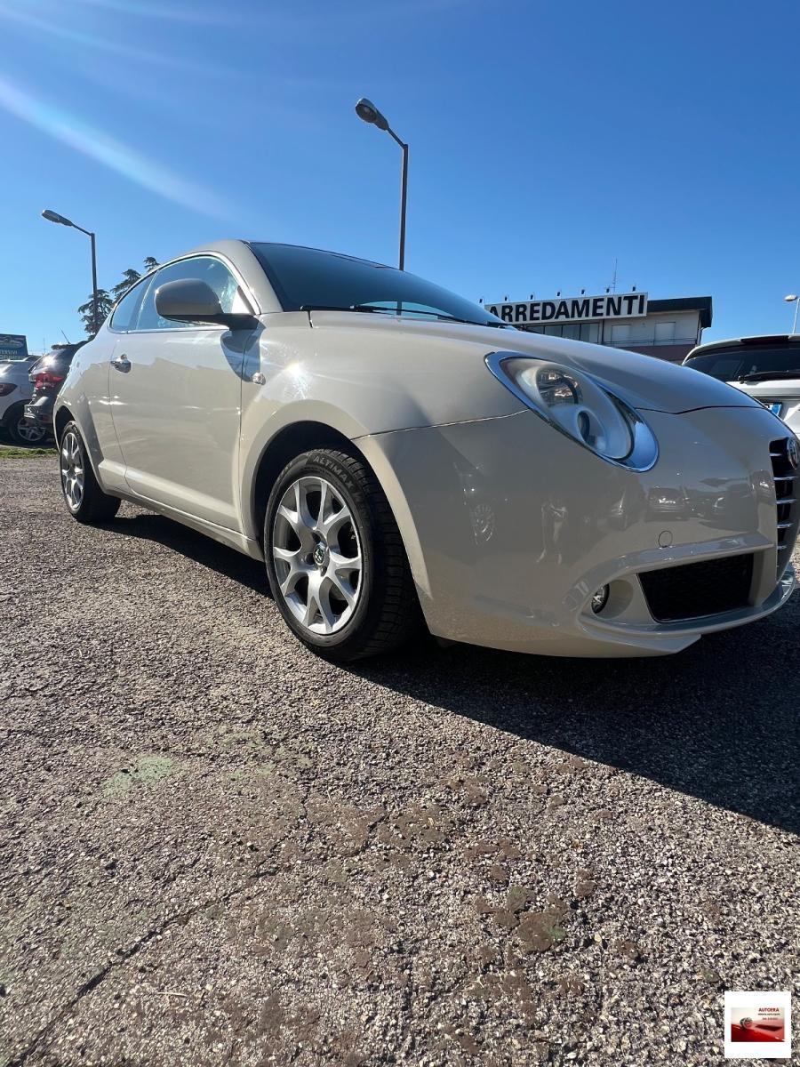 ALFA ROMEO - MiTo - 1.6 JTDm 16V Dist. Premium Pack