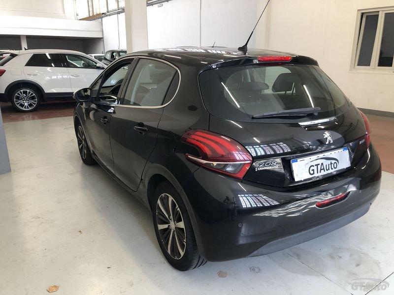 Peugeot 208 PureTech 82 5 porte Allure
