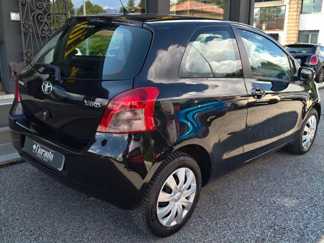 TOYOTA Yaris 1.3 3 porte Navi OK NEOPATENTATI