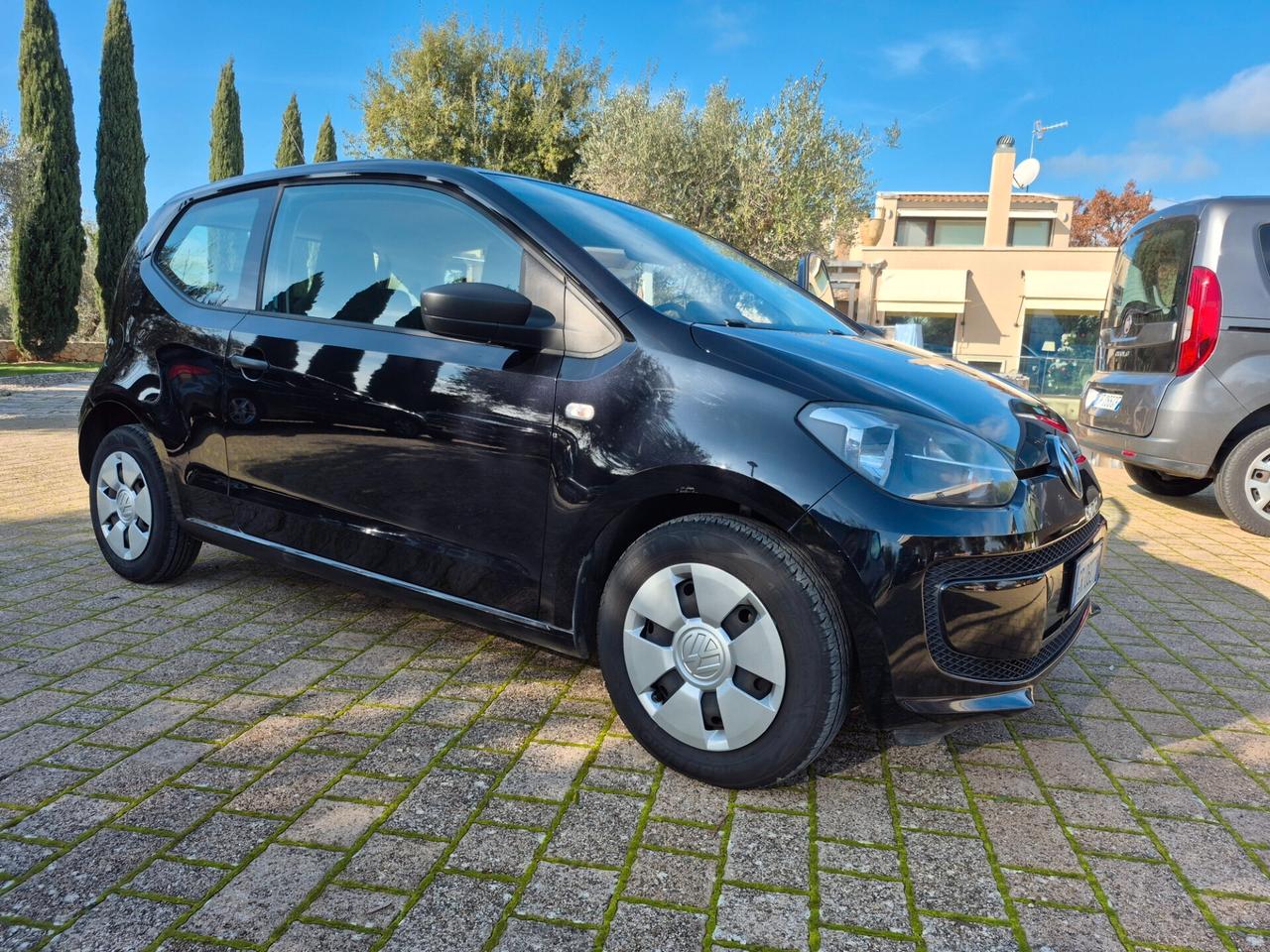 Volkswagen up! 1.0 75 CV 3p. take up!