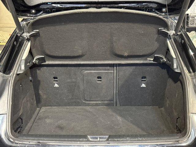 MERCEDES-BENZ GLA 200 d Automatic Sport