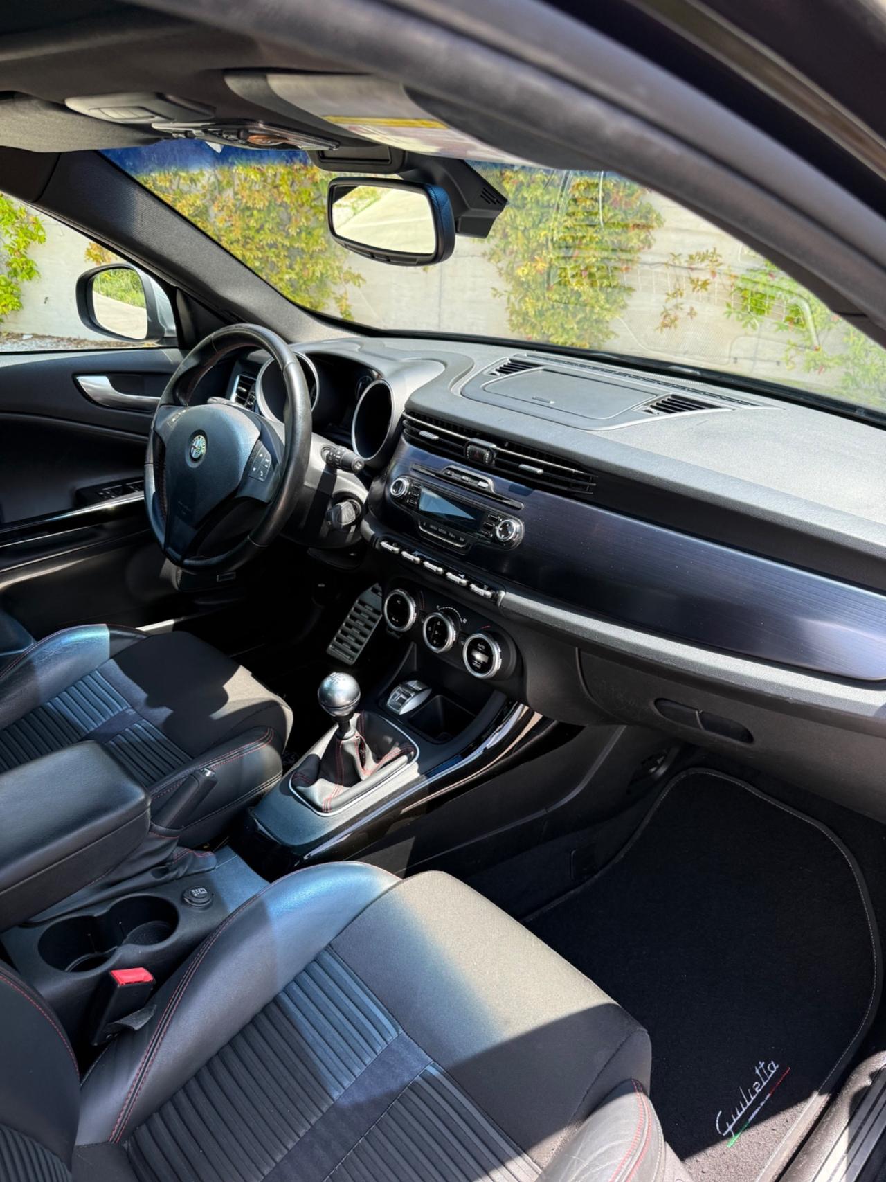 Alfa Romeo Giulietta 1750 TBi Quadrifoglio Verde