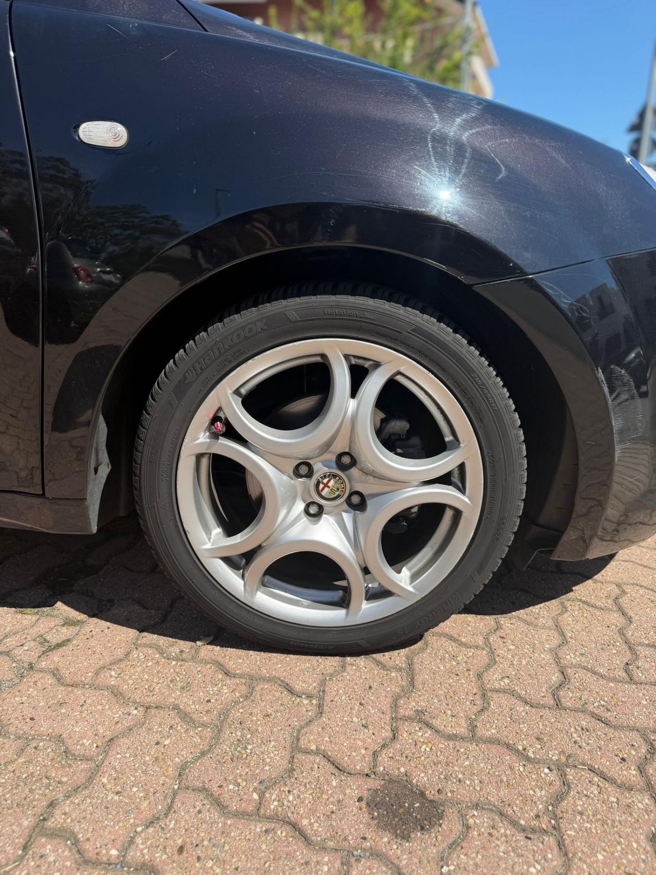 Alfa Romeo MiTo 1.6 JTDm 16V Distinctive Sport Pack