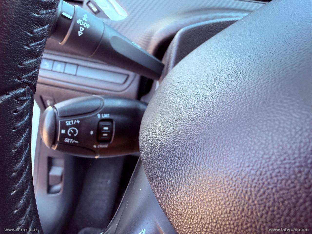 PEUGEOT 2008 BlueHDi 100 Allure