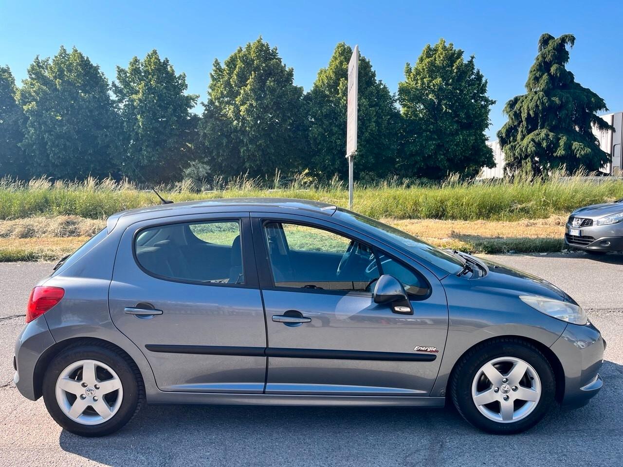 Peugeot 207 1.6 HDi 90CV 5p.