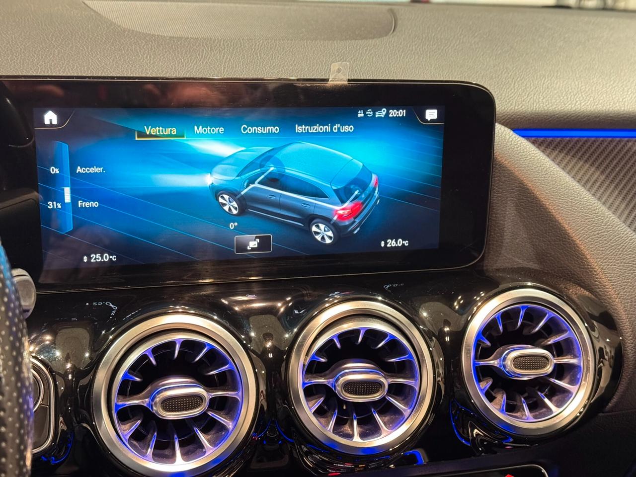 GLA 200 d Automatic Premium Multicolor Carplay