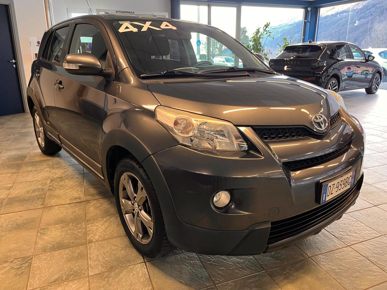 Toyota Urban Cruiser 1.4 D-4D 4X4 Luxury