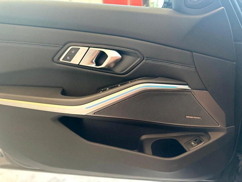 BMW Serie3(G20/21/80/81 320d 48V xDrive Touring...