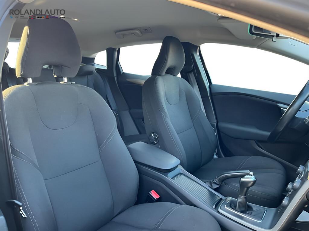 Volvo V40 2.0 D2 R-Design