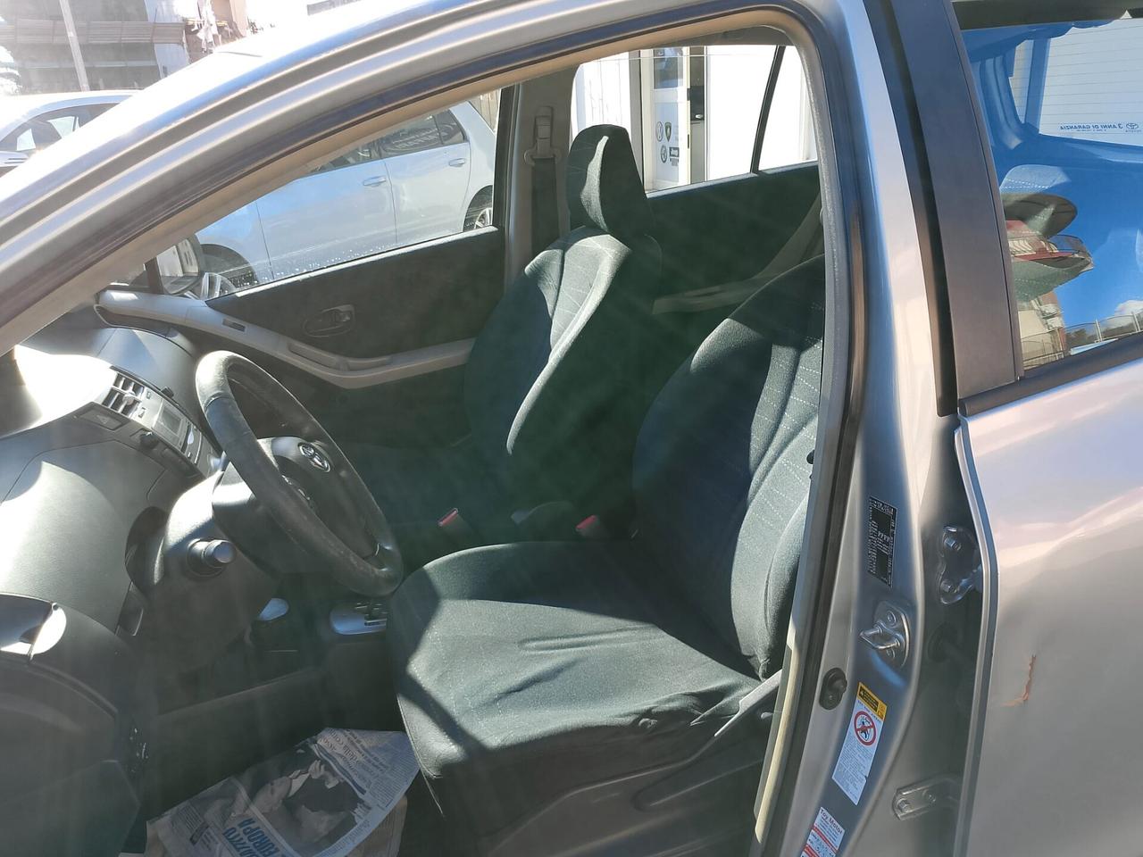 Toyota Yaris 1.4 D-4D 5 porte Sol