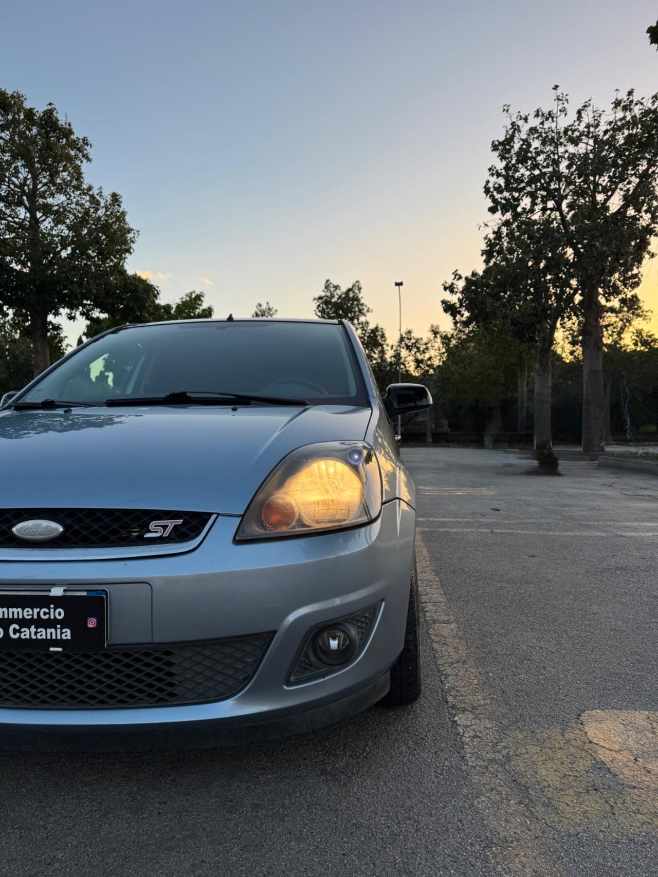 Ford Fiesta 1.4 TDCi TITANIUM