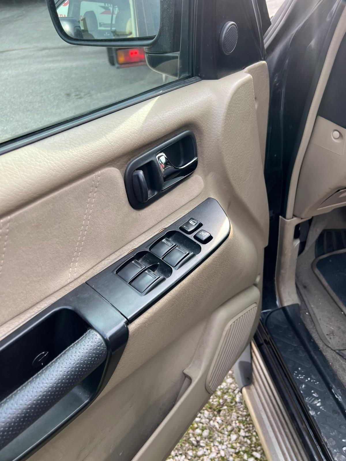 Nissan Terrano 2.7 turbodiesel 5 porte