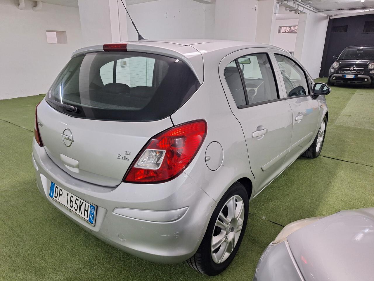 Opel Corsa 1.2 5 porte Easytronic Cosmo