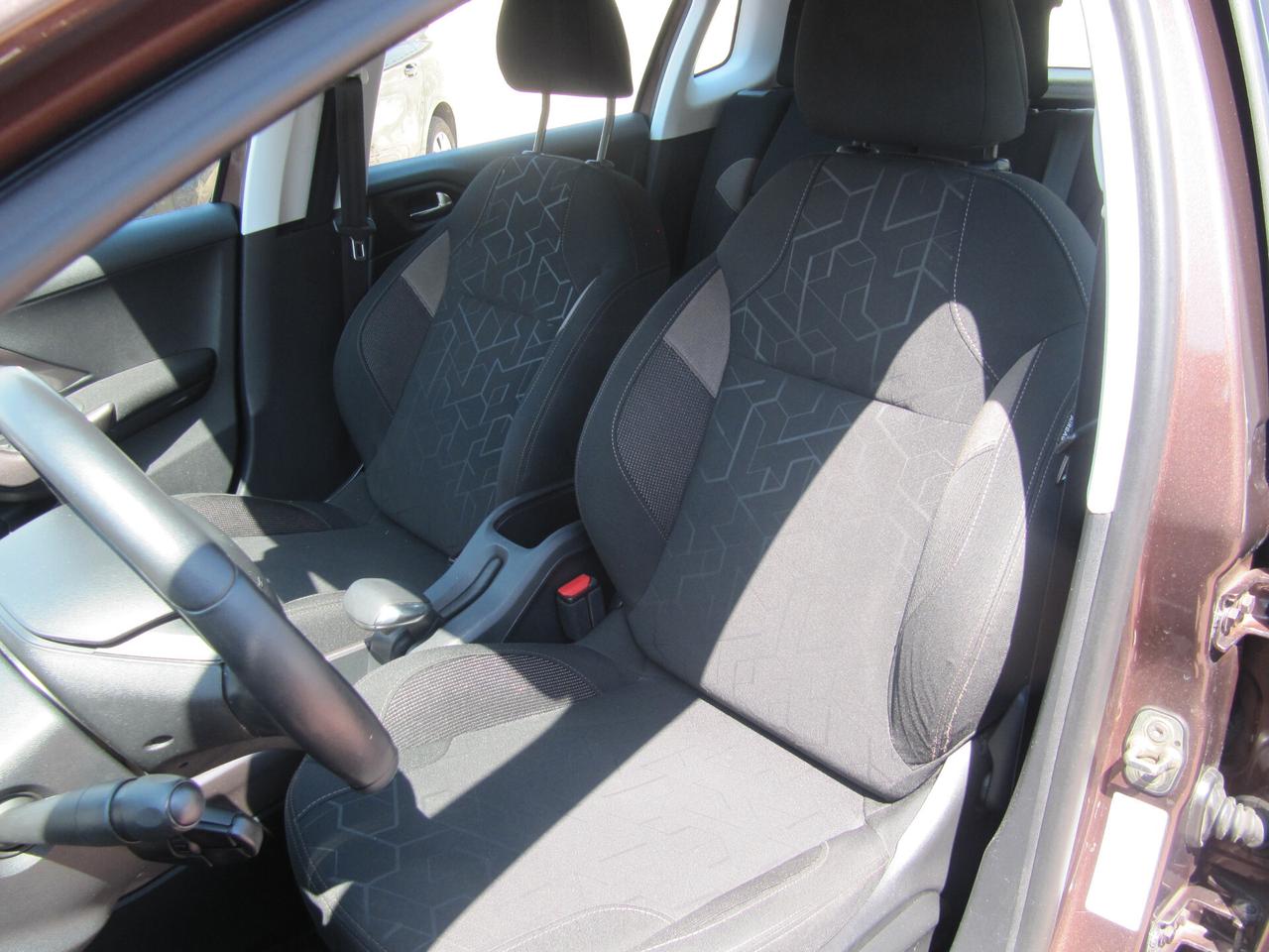 Peugeot 2008 1.2 VTi 82CV Allure - benzina