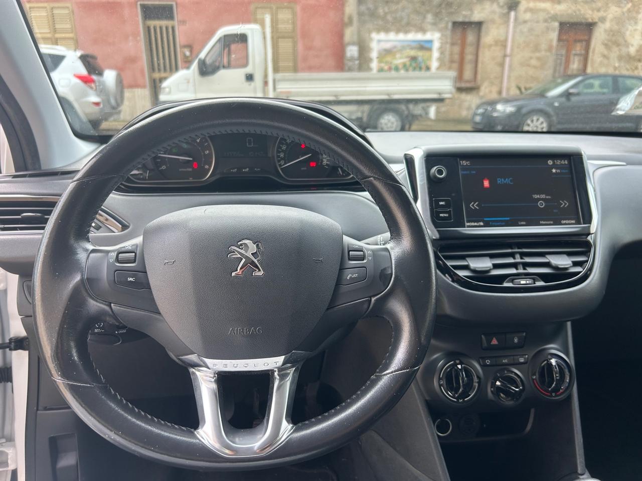 Peugeot 208 BlueHDi 75 5 porte Allure