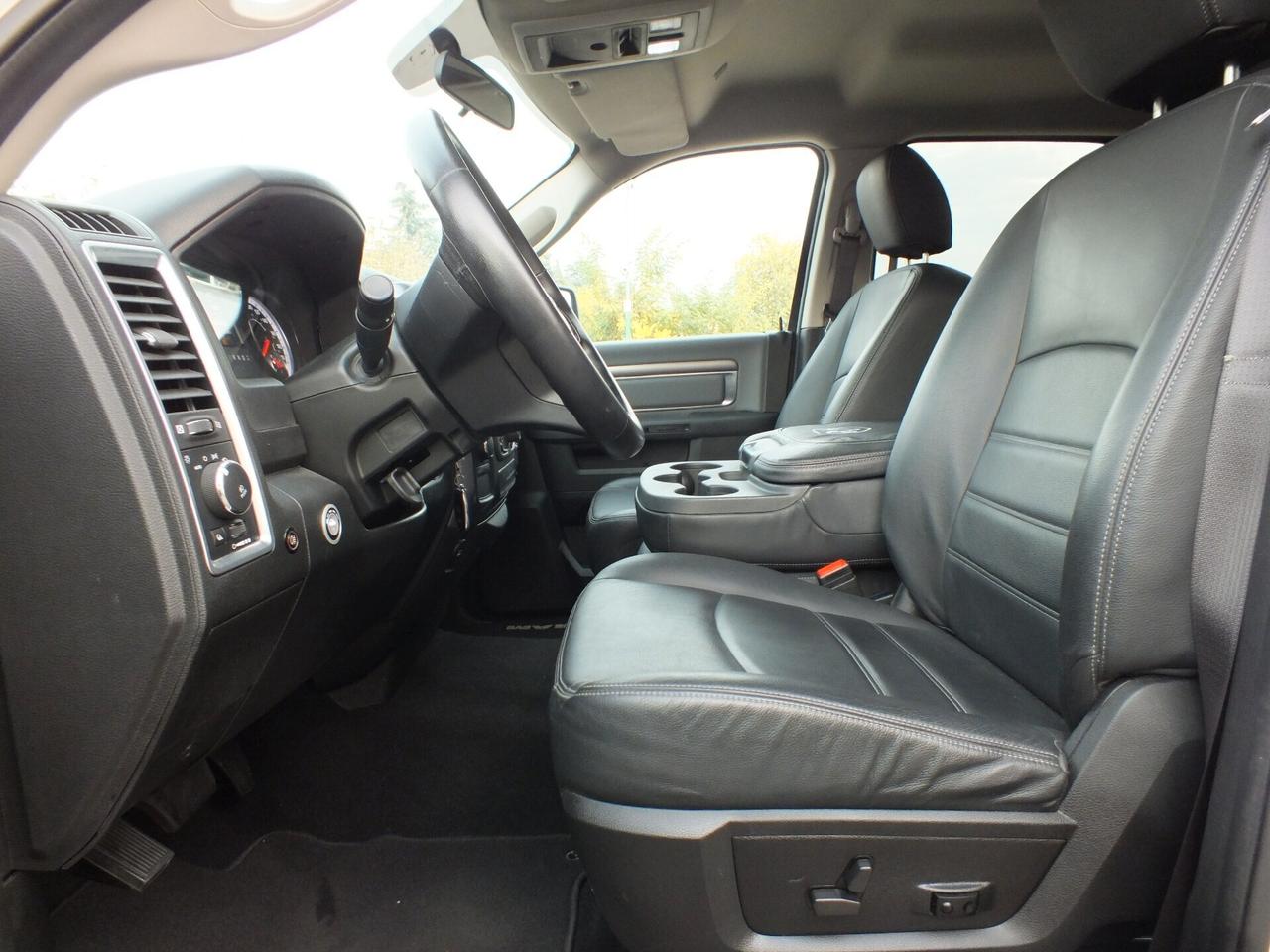 DODGE RAM 1500 V8 401 CV B/GPL 4X4 AUTOCARRO 6 POSTI