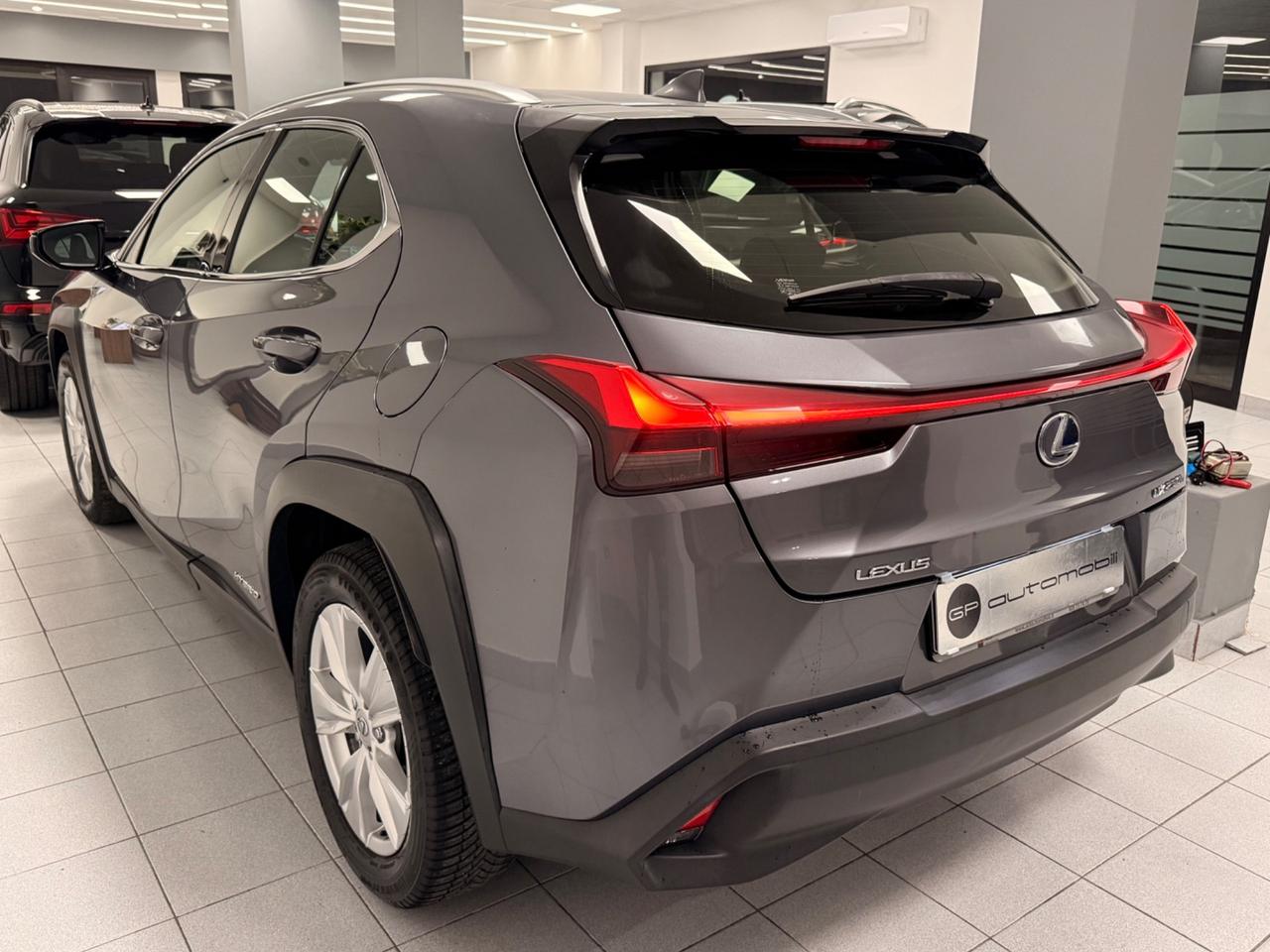 Lexus UX 250h Executive Garanzia 12/24/36